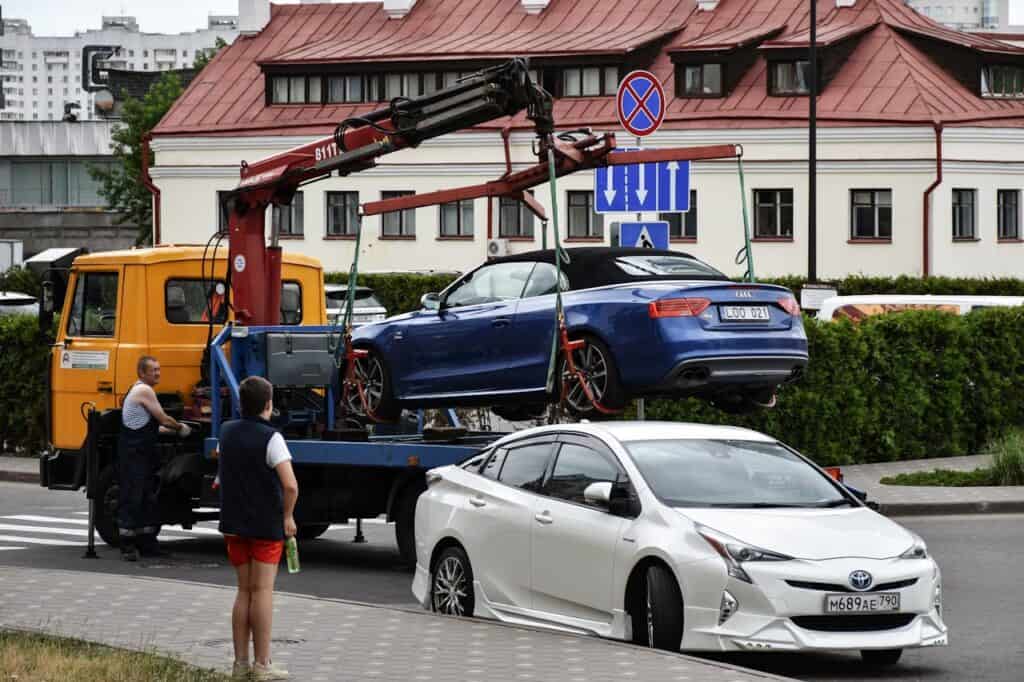 Reliable NJ junk car removal and used auto parts dealer offering instant cash payments and free vehicle pickup